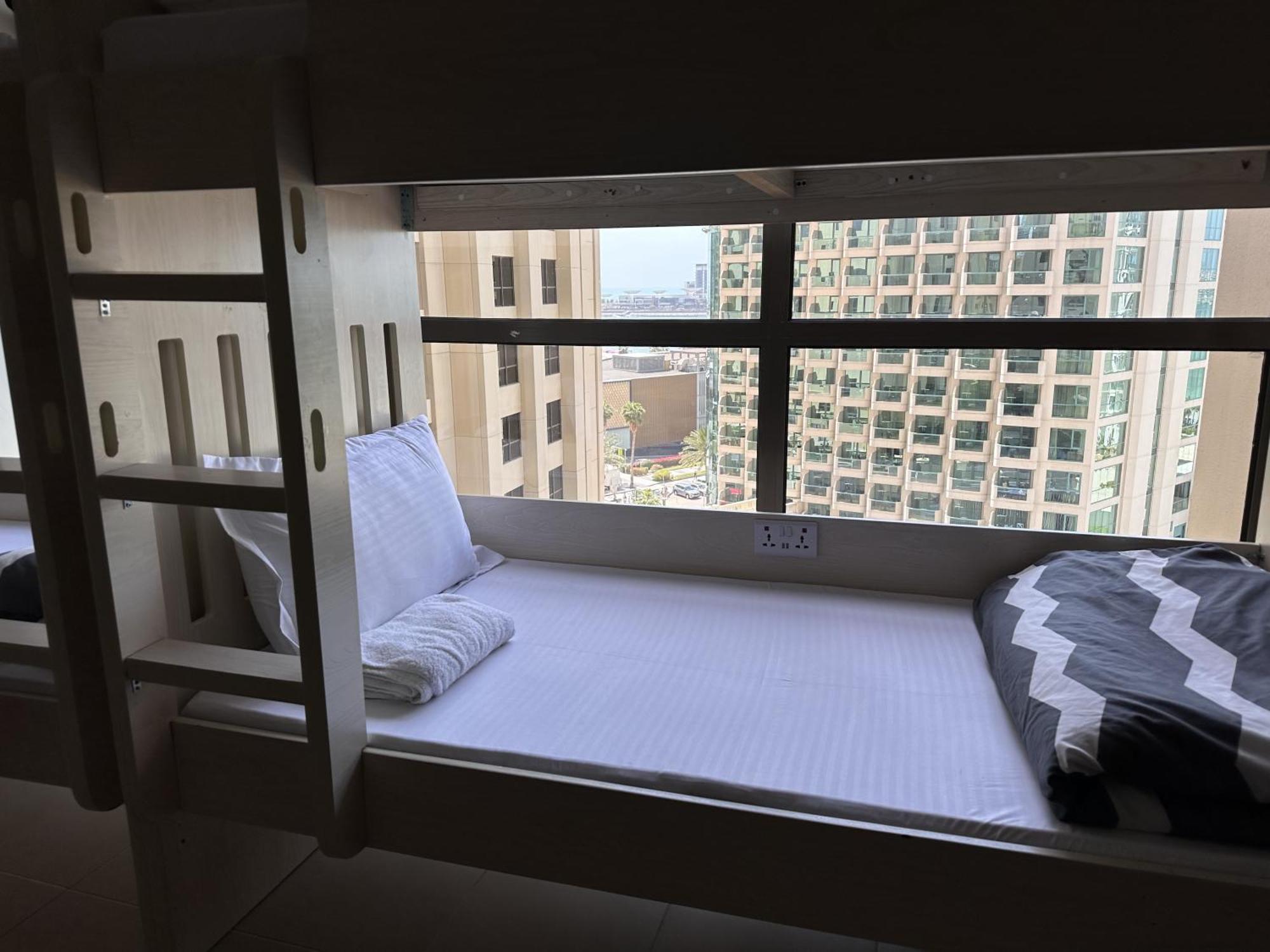 Bollywood Beach Hostel Dubai Buitenkant foto